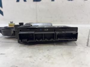 Моторчик стеклоподъемника задний левый 8E0959801A Audi A4 B6