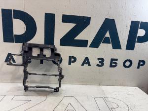 Рамка для дефлекторов средняя 4F1858005A 