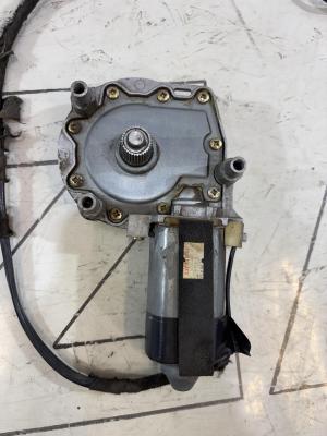 Стеклоподъемник электрический передний правый 4A0959802 Audi A6 C4