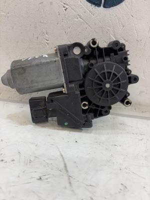 Моторчик стеклоподъёмника 4A0959801C Audi A6 C4