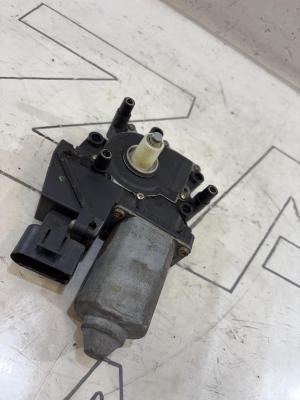 Моторчик стеклоподъёмника 4A0959801C Audi A6 C4