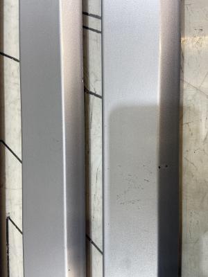 Молдинги (накладки) дверей нижние 8E0853970E Audi A4 B6 / B7