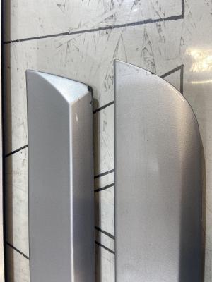 Молдинги (накладки) дверей нижние 8E0853970E Audi A4 B6 / B7