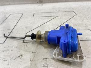 Клапан управления для двери водителя и пассажира 893862153С Audi 80 B3