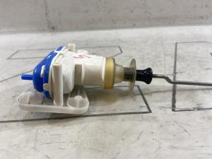 Клапан управления для двери водителя и пассажира 8A0862153 Audi 80 B4