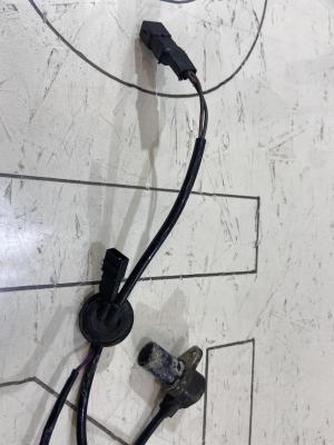 Датчик ABS задний левый 8E0927807F Audi A4 B6 / B7