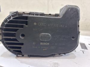 дроссельная заслонка 077133062A 