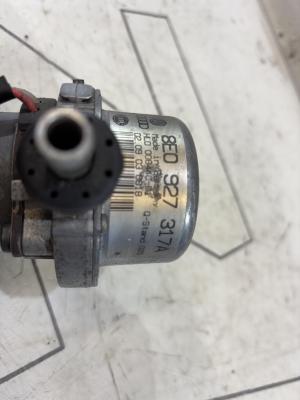 Насос вакуумный 8E0927317A Audi A4 B6