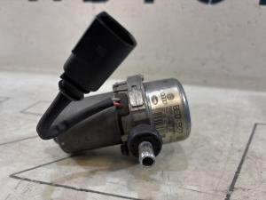 Насос вакуумный 8E0927317A Audi A4 B6