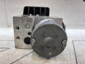 Блок ABS (насос) 8E0614111AS Audi A4 B6