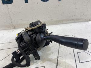 Переключатель подрулевой (стрекоза) 8E00953541D Volkswagen Touareg I