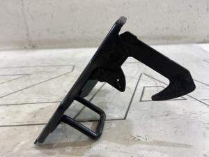 Стопорный крюк 6Q0823480B Volkswagen Touareg I