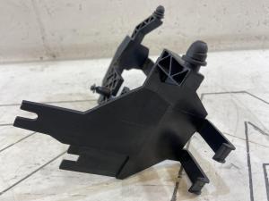 Кронштейн блока управления дверью 7L6959191B Volkswagen Touareg I