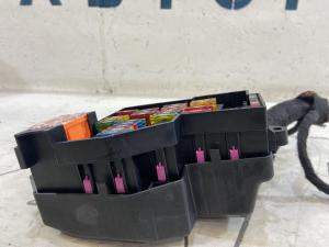 Блок предохранителей 7L0941828A Volkswagen Touareg I