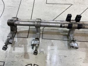 Топливная рампа 070133317C Volkswagen Touareg I