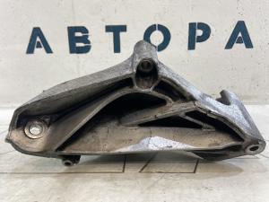 Кронштейн двигателя левый 070199307A Volkswagen Touareg I