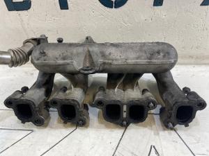 Патрубок впускного тракта 070129713H Volkswagen Touareg I