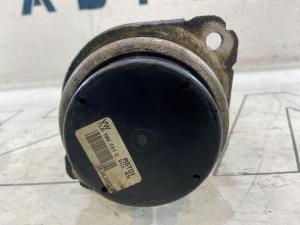 Опора двигателя 7L6199131C Volkswagen Touareg I