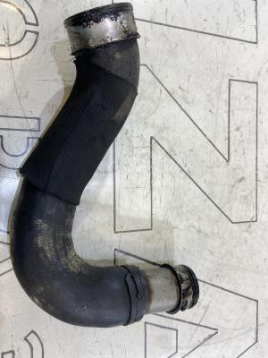 Патрубок интеркулера 070129955C Volkswagen Touareg I