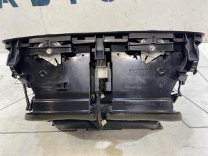 Дефлектор обдува салона 1Z0820951 Skoda Octavia II рест