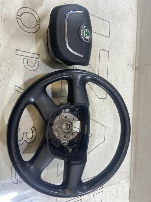 Pулевое колесо (кожа) 3T0419091G Skoda Octavia II рест