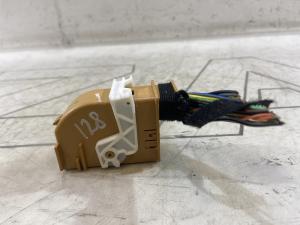 Разъём блока комфорта 1K0937702F Skoda Octavia II рест