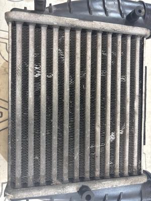 Интеркулер 8E0145806M Audi A4 B6