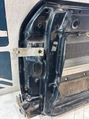 Дверь передняя правая 4A0831052A Audi A6 C4