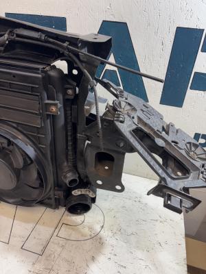 Передняя панель (телевизор) в сборе 1Z0010409T Skoda Octavia