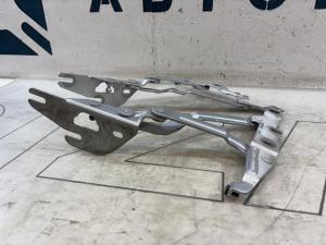 Петли крышки багажника левая правая 4B5827302F Audi  A6 С6