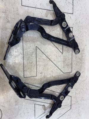 Петли крышки багажника левая правая 4B5827302E Audi A6 C5