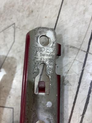 Петли капота левая правая 4F0823302 Audi A6 C6 / S6 C6 / RS6 C6