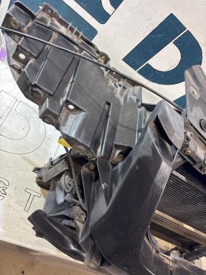 Панель передняя (телевизор) 1J0973737 Skoda Octavia