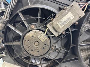 Панель передняя (телевизор) 1J0973737 Skoda Octavia