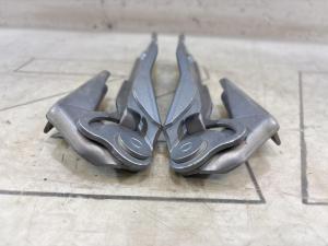 Петли капота левая правая 8E0823302E Audi A4 B6