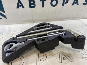 Инструментальный ящик 7L0012113 Volkswagen Touareg I