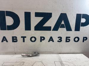 Петля капота правая 4B0823302D Audi A6 C5 / A6 C5 Allroad