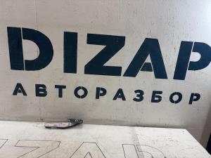 Петля капота правая 4B0823302D Audi A6 C5 / A6 C5 Allroad