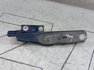 Петля капота левая 8E0823301E Audi A4 B6