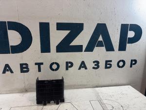 Облицовка АКБ 1K0915335C Volkswagen Jetta MK5