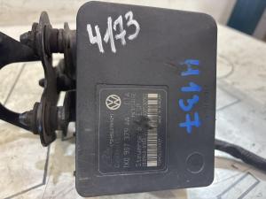 Блок управления ABS 1K0907379AA Volkswagen Jetta MK5