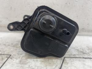 Адсорбер (фильтр угольный) 1K0201801E Volkswagen Jetta MK5