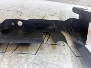 Воздуховод радиатора правый 1Z0121284B Skoda Octavia 2