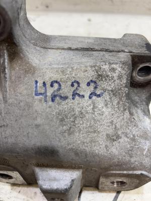 Кронштейн МКПП левый 1K0199117AH Volkswagen Jetta MK5