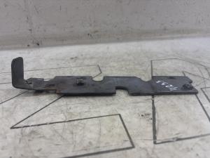 Кронштейн турбокомпрессора 03C253197N Skoda Octavia II рест