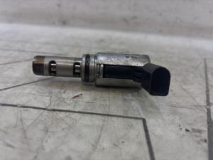 Клапан фазорегулятора 03C906455A Skoda Octavia II рест