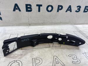 Кронштейн переднего бампера правый 7L6807184A Volkswagen Touareg I