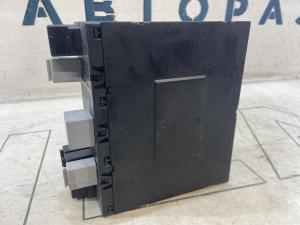 Блок управления бортовой сети 3C0937049E Skoda Octavia RS II