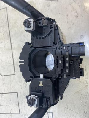 Блок подрулевых переключателей 1K0953519A Skoda Octavia RS II