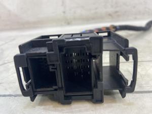 Кронштейн корпуса разъёма 1Z0937545A Skoda Octavia RS II